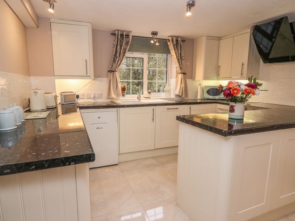 Cottage | Interior