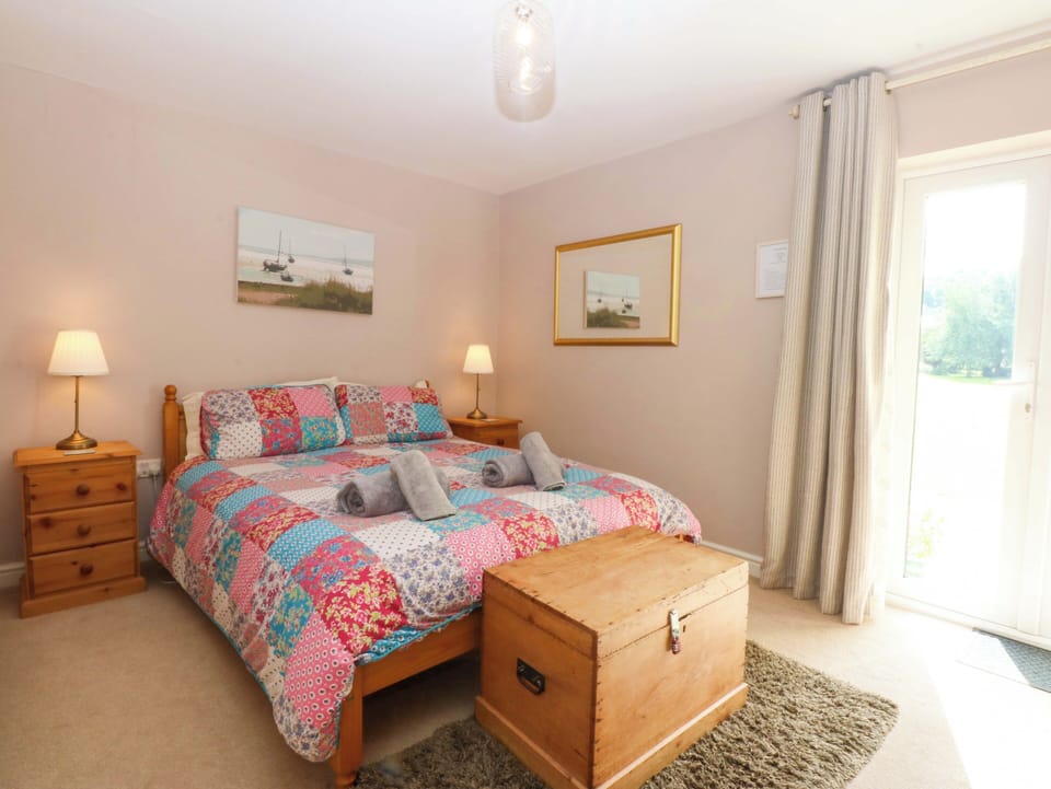 Machlud Ynys Cottage in Llanddaniel Fab