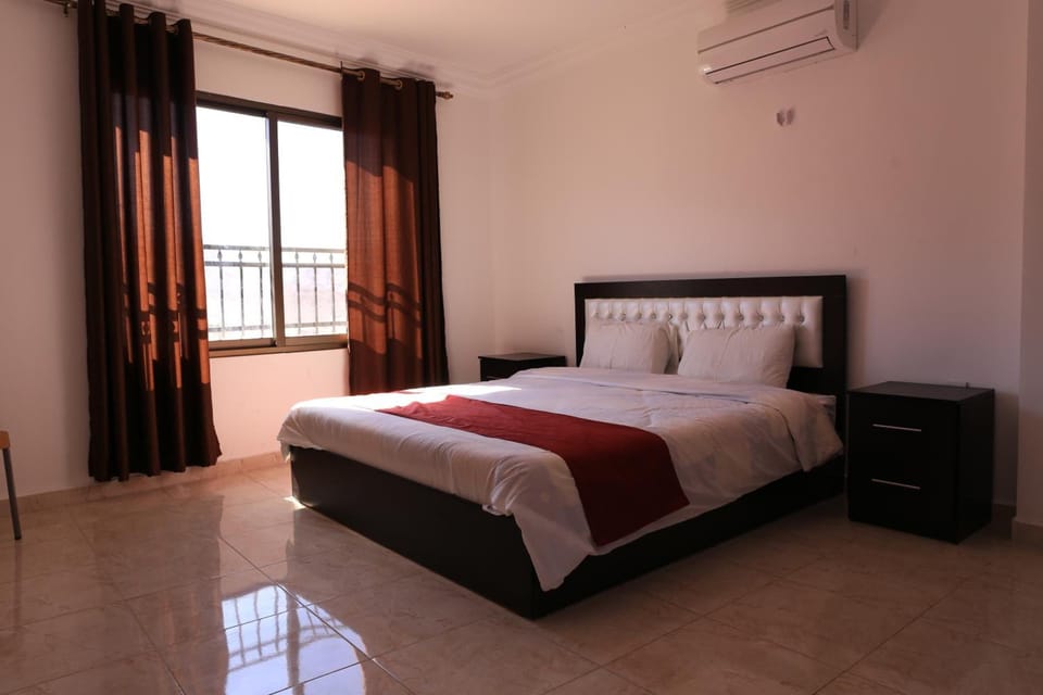 Egyptian cotton sheets, premium bedding, memory foam beds, desk