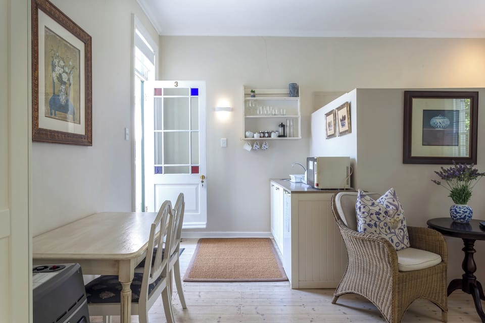 Upstairs Suite | Private kitchen | Microwave, coffee/tea maker, electric kettle