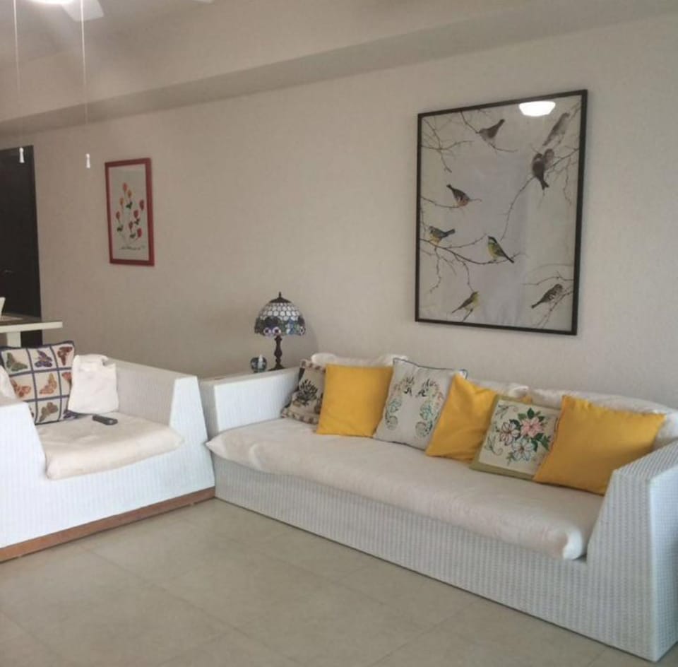 Classic Apartment | Living room | Flat-screen TV