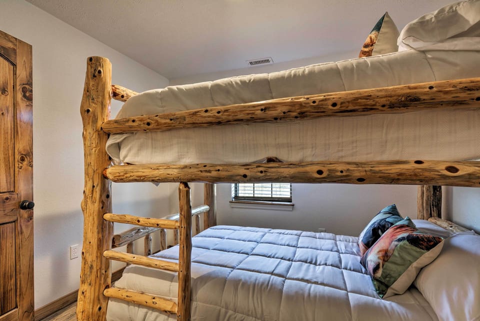 Bedroom 3 | Full Bunk Bed | 1st Floor