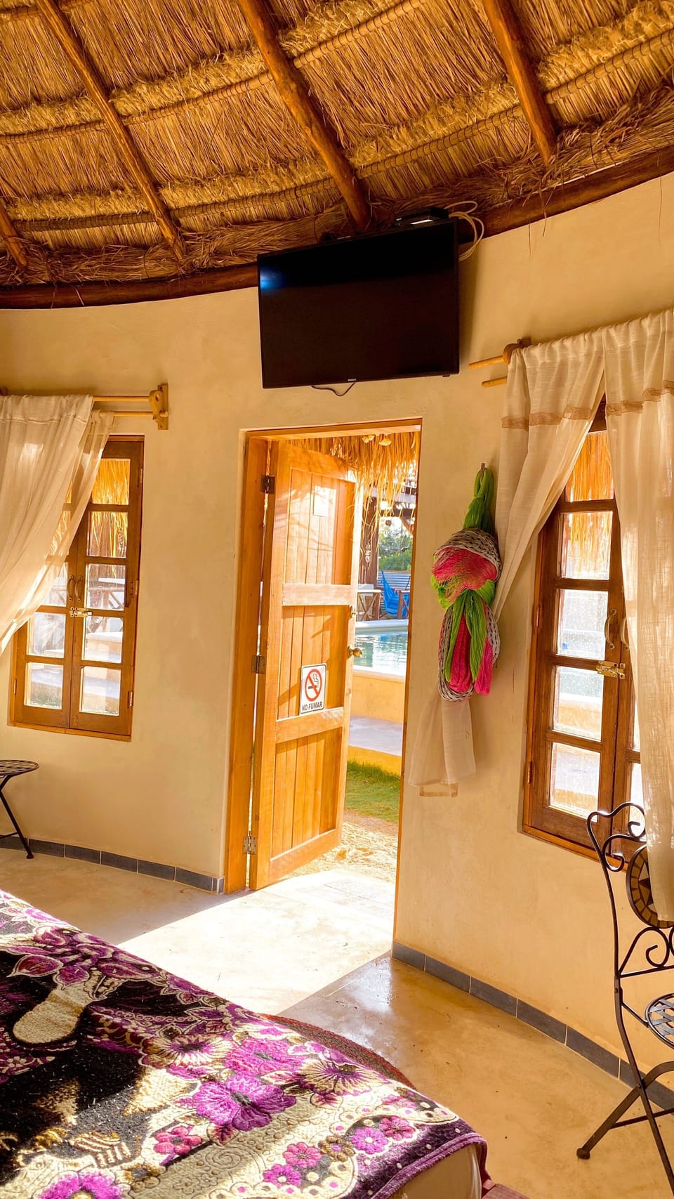 Superior Cabin, 1 King Bed | In-room safe, WiFi (free), individually furnished, bed sheets