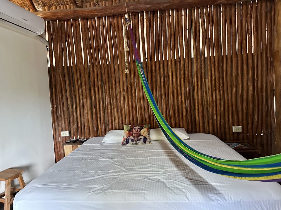 Standard Cabin | In-room safe, WiFi (free), individually furnished, bed sheets