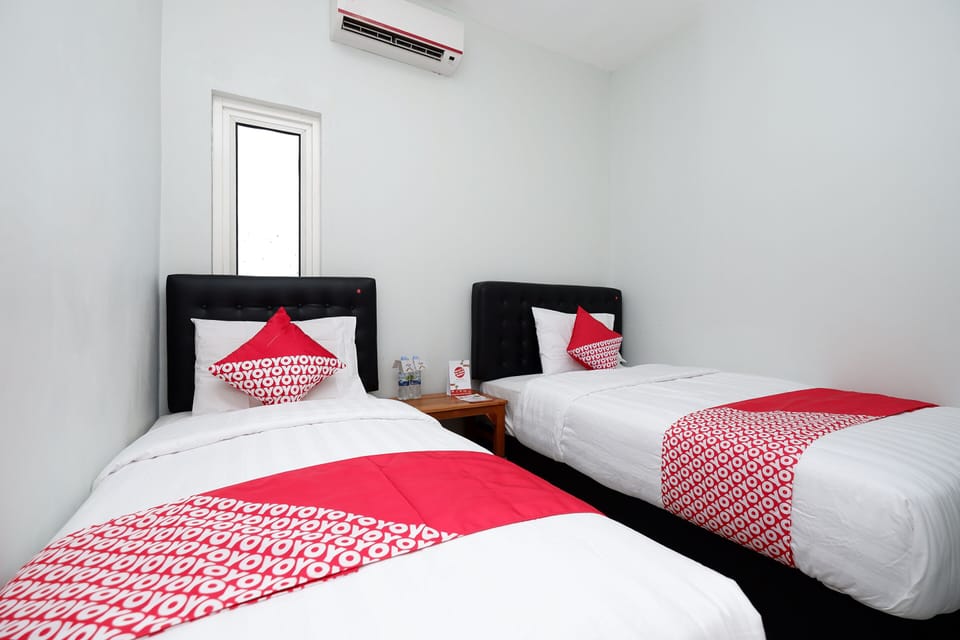 Standard Twin Room | Free WiFi, bed sheets