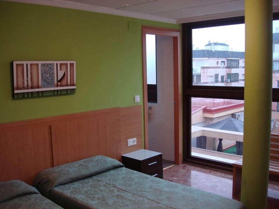 Double Room | In-room safe, desk, cribs (free), WiFi (free)