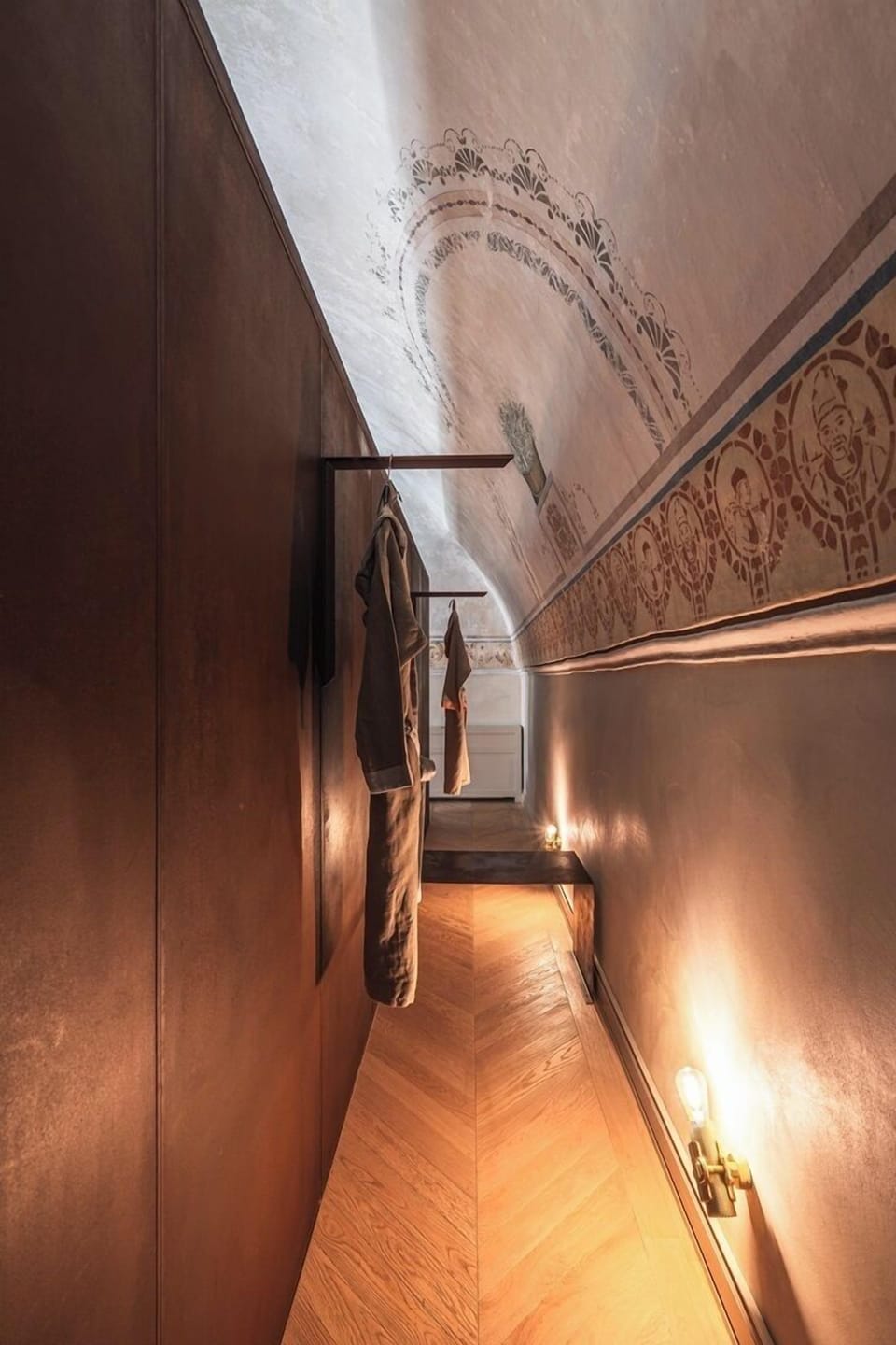 Deluxe Suite | Living area | Tablet, heated floors