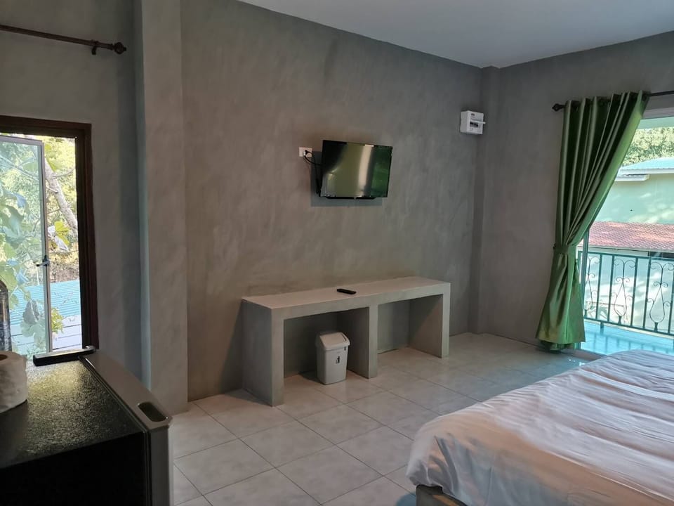Deluxe Double Room | Desk, free WiFi