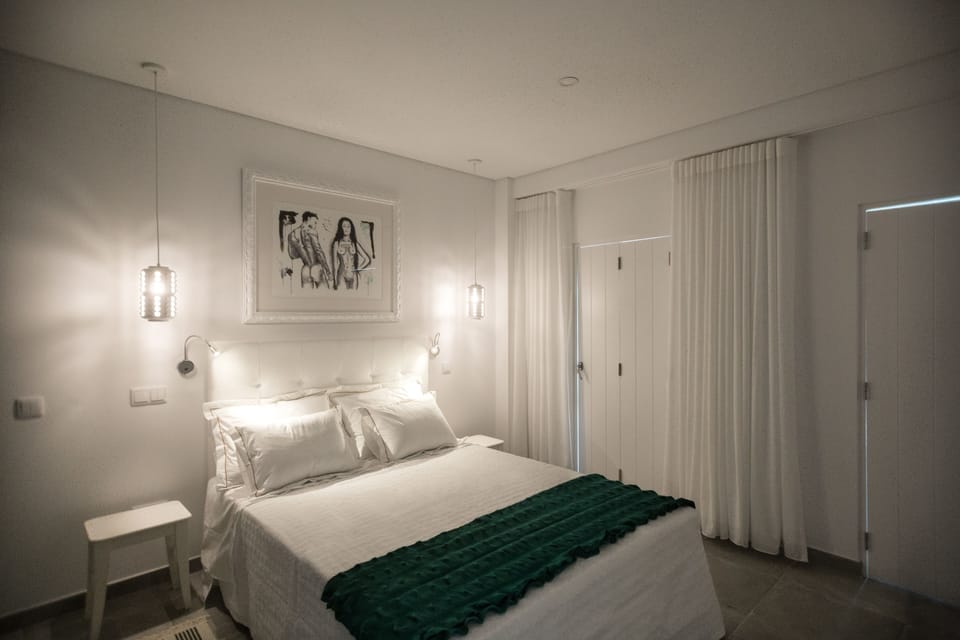Design Double Room | Desk, soundproofing, iron/ironing board, free WiFi
