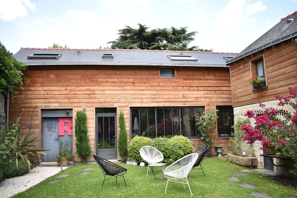 Madeleine & Cie Bed and Breakfast in Angers