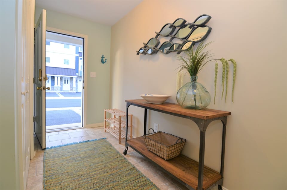 Entry way