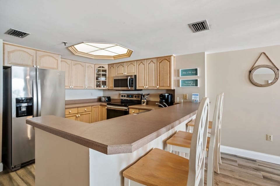 Las Brisas 103 Kitchen