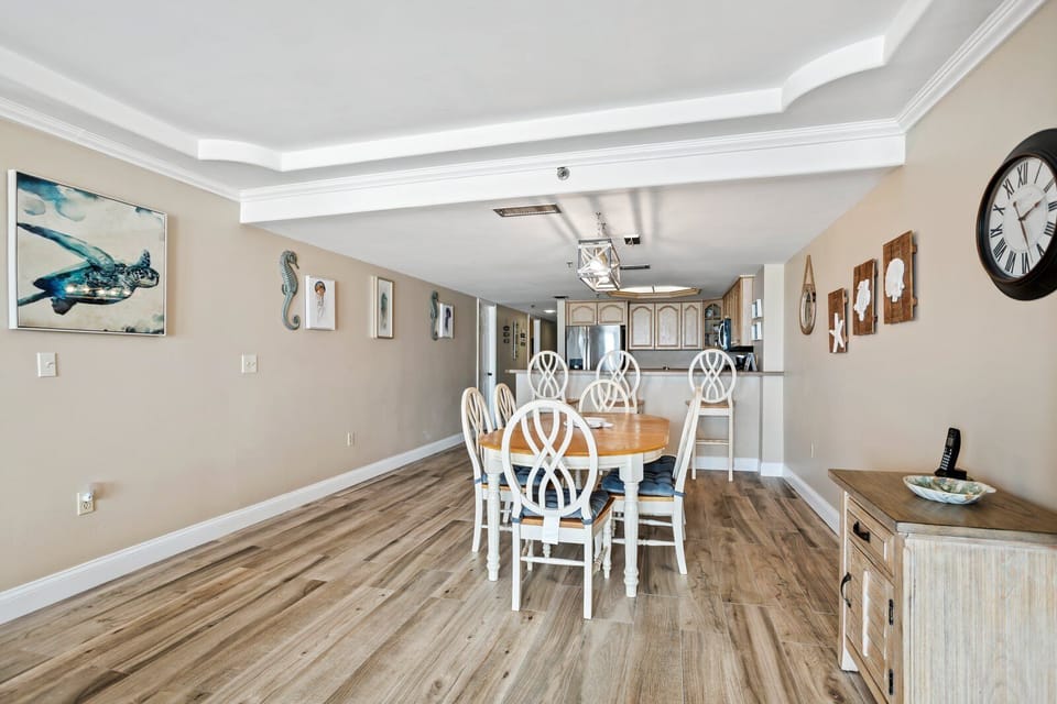 Las Brisas 103 Dining Room
