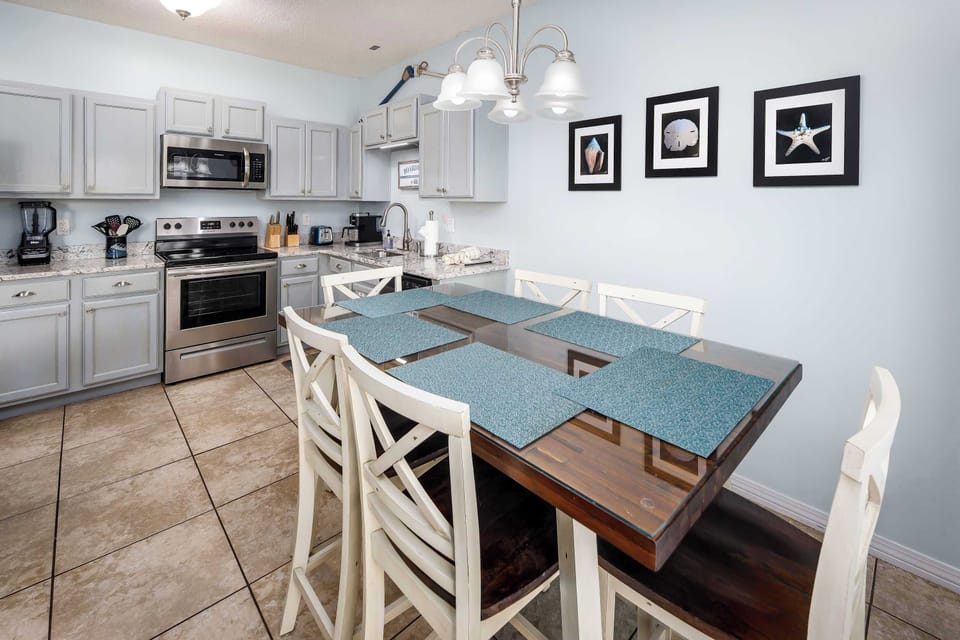 Diing table with seating for six