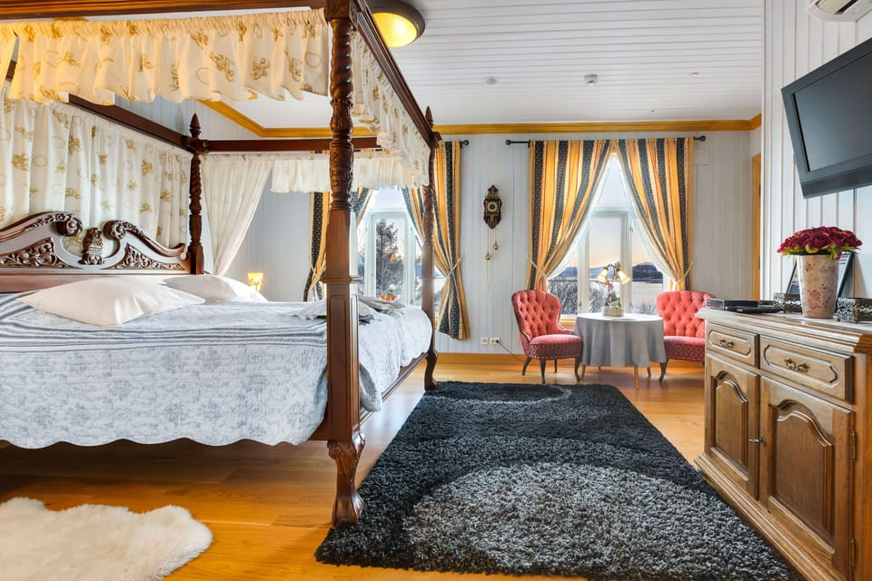 Premium bedding, pillowtop beds, individually decorated