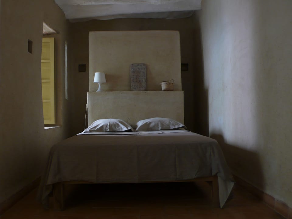 Chambre Gazebo | Iron/ironing board, free WiFi, bed sheets