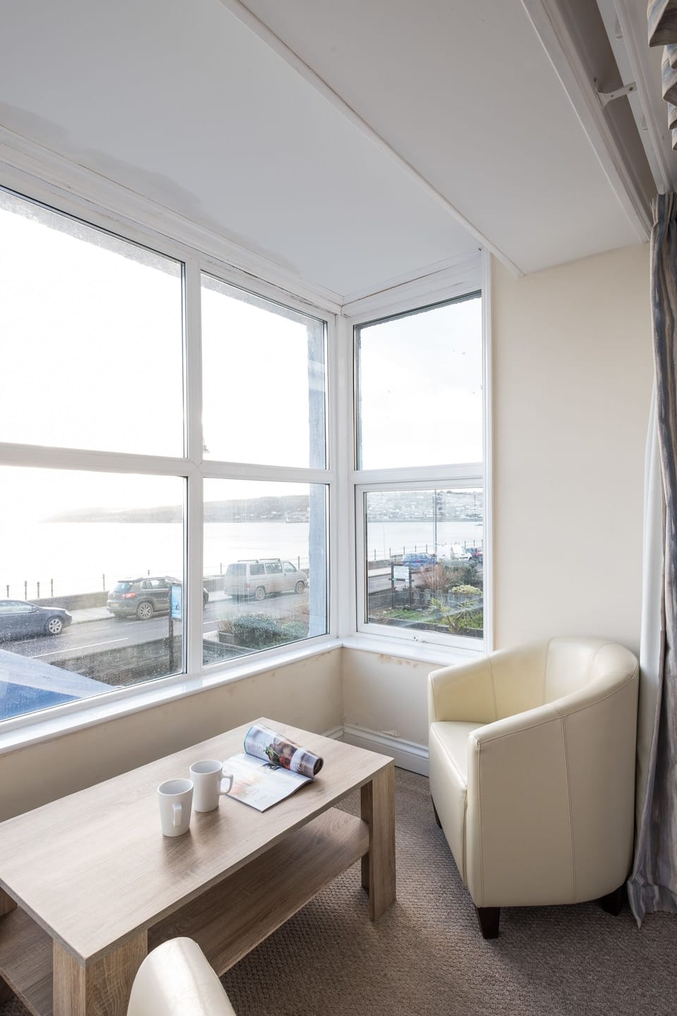 Double Room, Sea View (Room 23) | Living area | Flat-screen TV