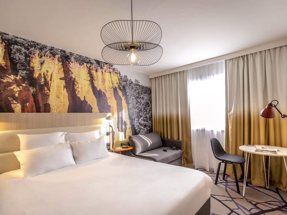 Classic Room, Multiple Beds | Premium bedding, minibar, in-room safe, desk