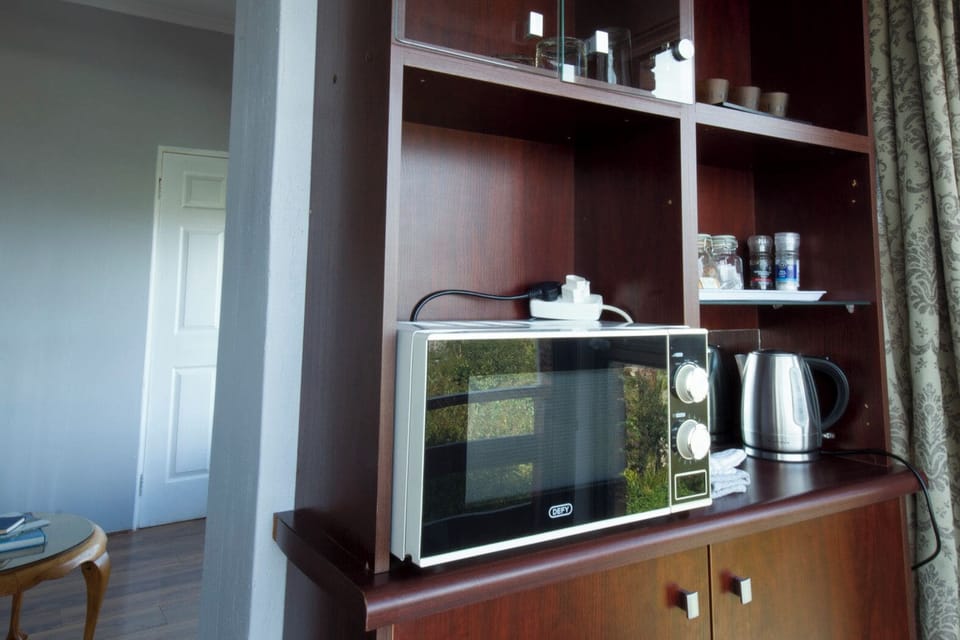 Room (with view) | Individually decorated, individually furnished, laptop workspace