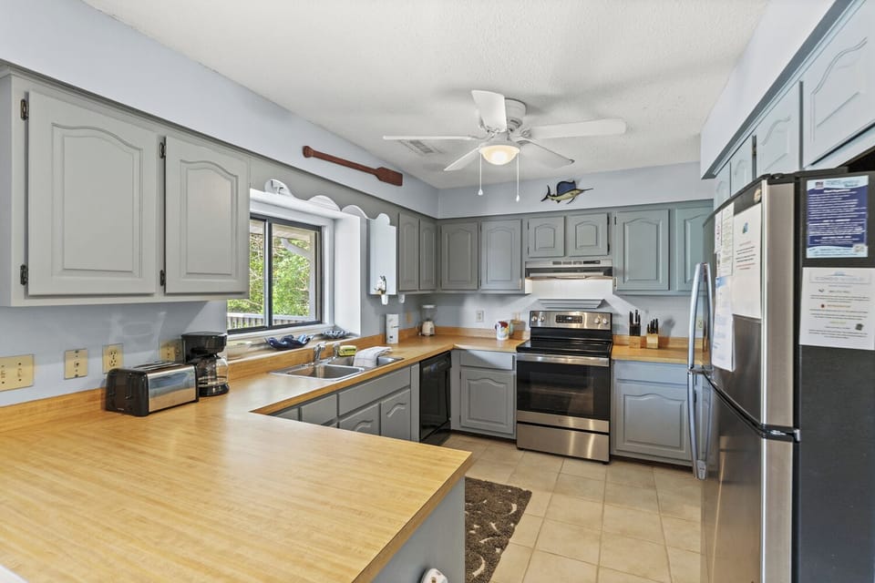 Fully Equipped Kitchen 