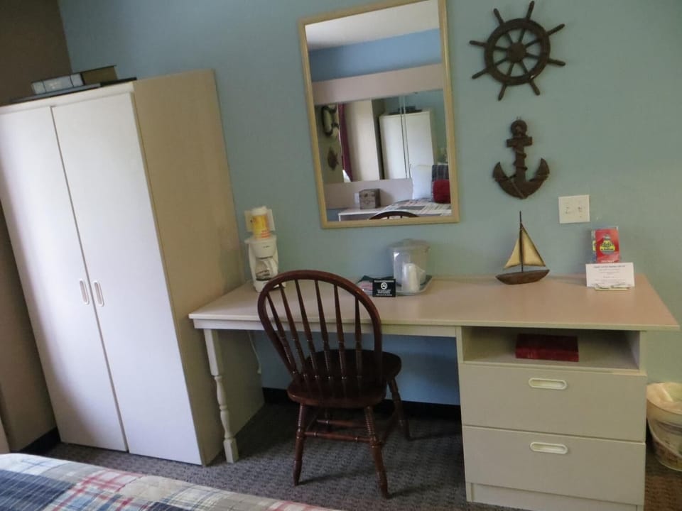 In-room safe, desk, iron/ironing board, free WiFi