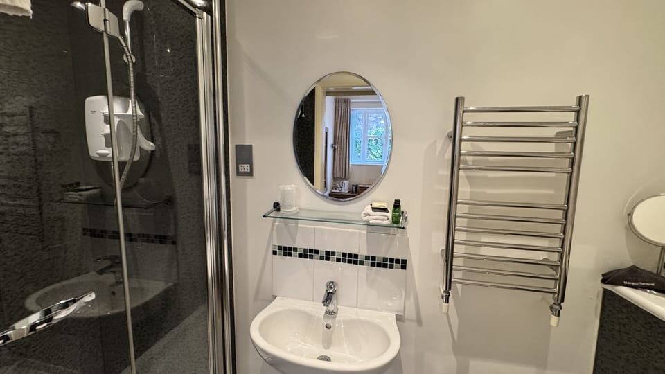 Double Room, Ensuite | Bathroom