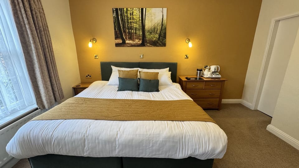 Double or Twin Room, Ensuite