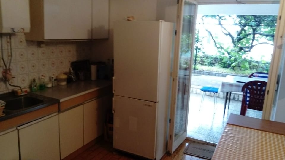 Apartment, 2 Bedrooms | Private kitchen | Fridge, oven, stovetop, electric kettle