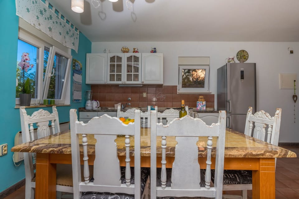 Apartment, 2 Bedrooms | Private kitchen | Fridge, microwave, stovetop, espresso maker