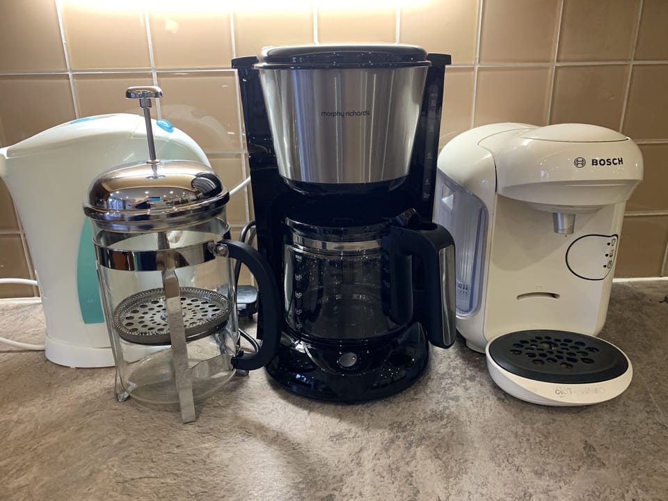 Bosch tassimo coffee maker, American filter coffee maker, French press & kettle