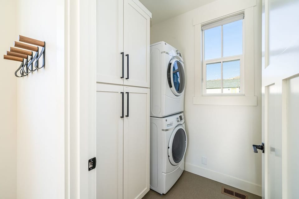 Mud Room / Main Level