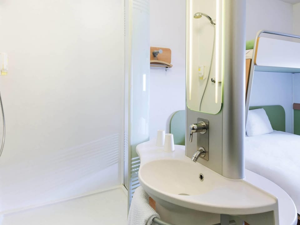 In-room safe, desk, soundproofing, iron/ironing board