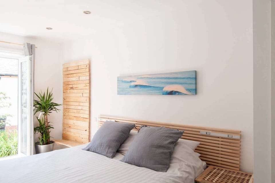 Deluxe Room (Mint) | Soundproofing, iron/ironing board, free WiFi, bed sheets