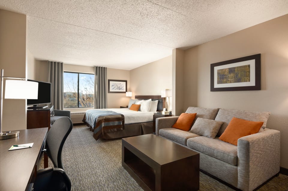 In-room safe, desk, blackout drapes, soundproofing
