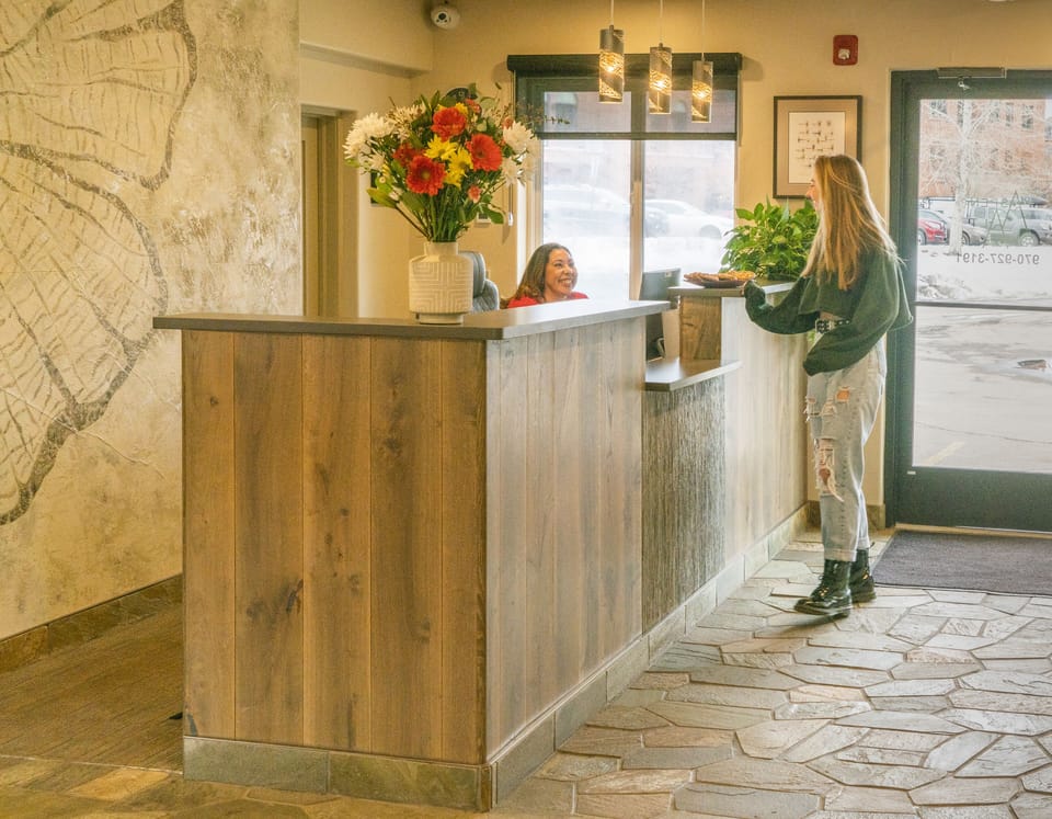 Aspenalt Lodge Motel in Basalt