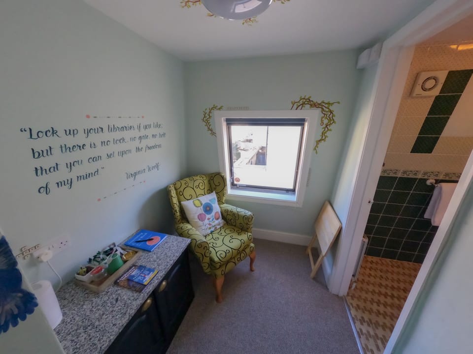 Standard Single Room, Ensuite, City View (Comfort Single)