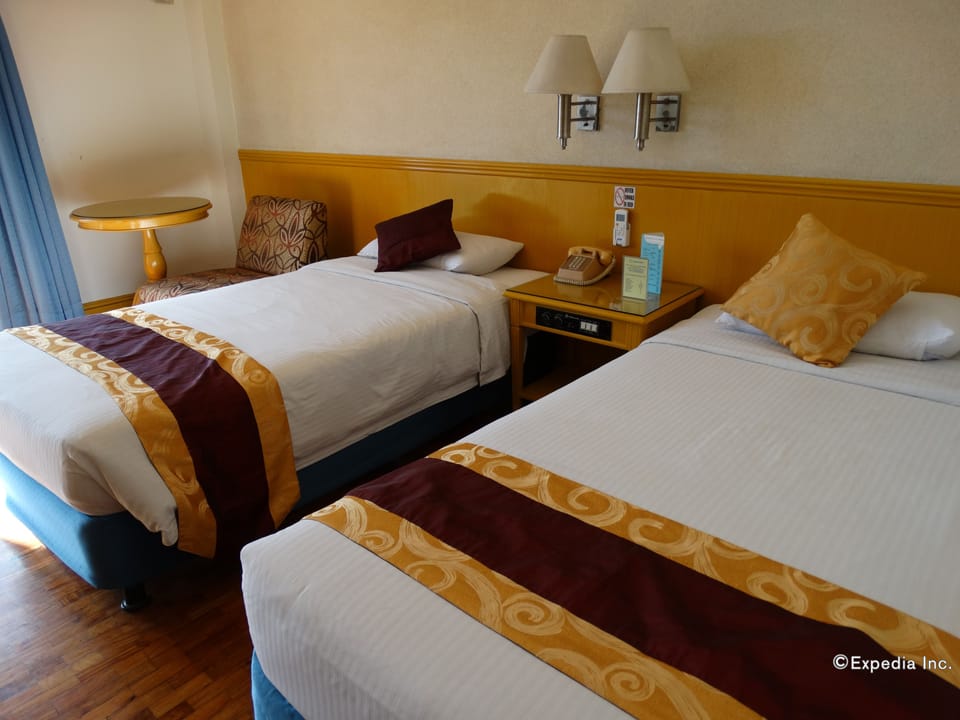 Cityside | Minibar, in-room safe, desk, free WiFi