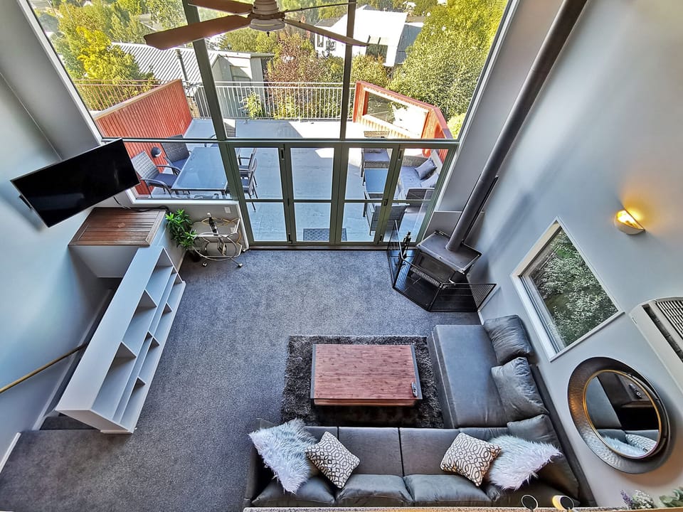 Private 3 Bedroom Duplex | Living area | Flat-screen TV, Netflix, streaming services