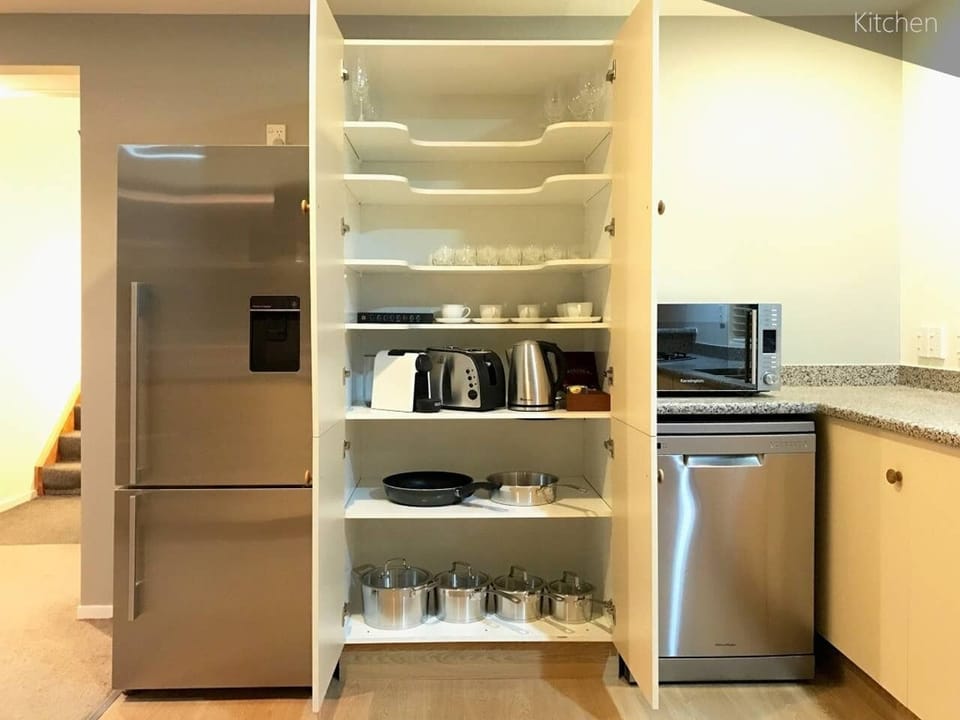 Private 3 Bedroom Duplex | Private kitchen | Full-size fridge, oven, stovetop, dishwasher