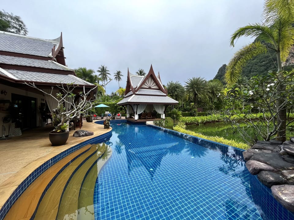 Private pool