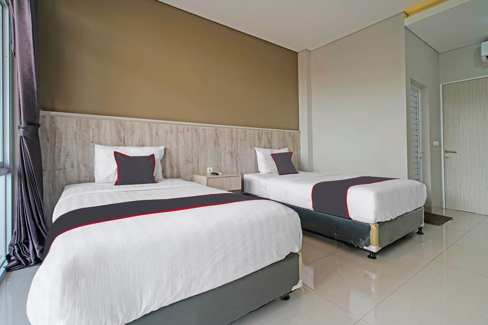 Superior Twin Room | Desk, free WiFi, bed sheets