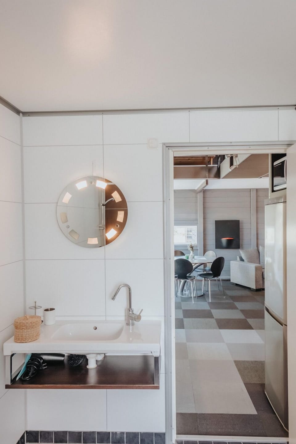 Superior Cabin (bed linen not included) | Bathroom | Shower, toilet paper