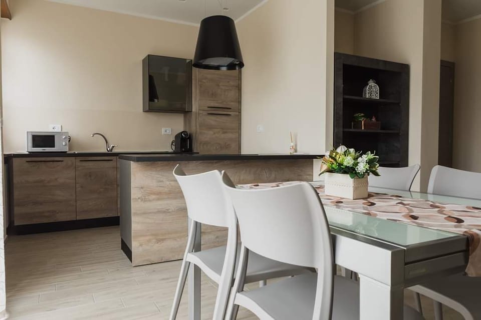 Apartment, 1 Bedroom (Cerea) | Private kitchenette | Full-size fridge, microwave, stovetop, dishwasher