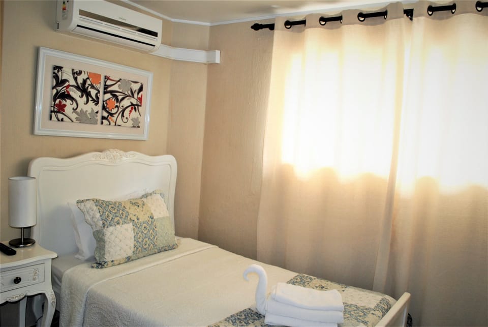 Standard Single Room, Shared Bathroom | WiFi (free), bed sheets
