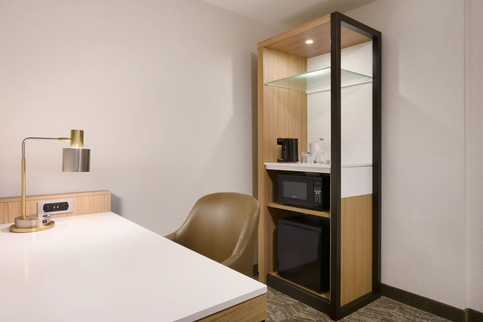Premium bedding, pillowtop beds, desk, laptop workspace