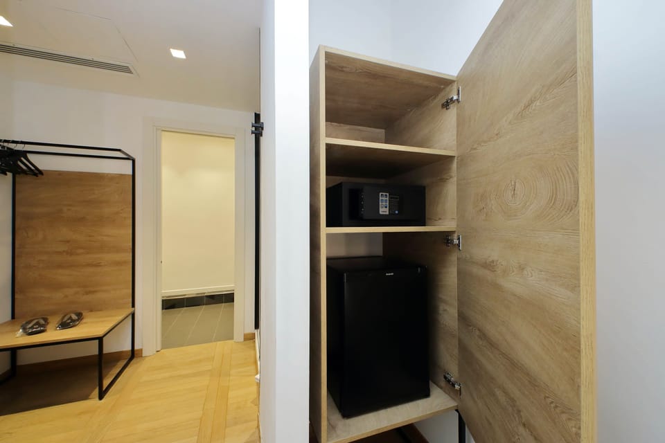 Deluxe Double Room | Premium bedding, in-room safe, desk, soundproofing