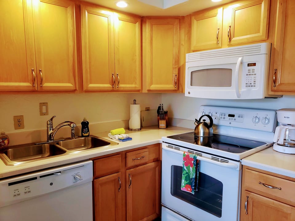 Fully upgraded and well-maintained kitchen
