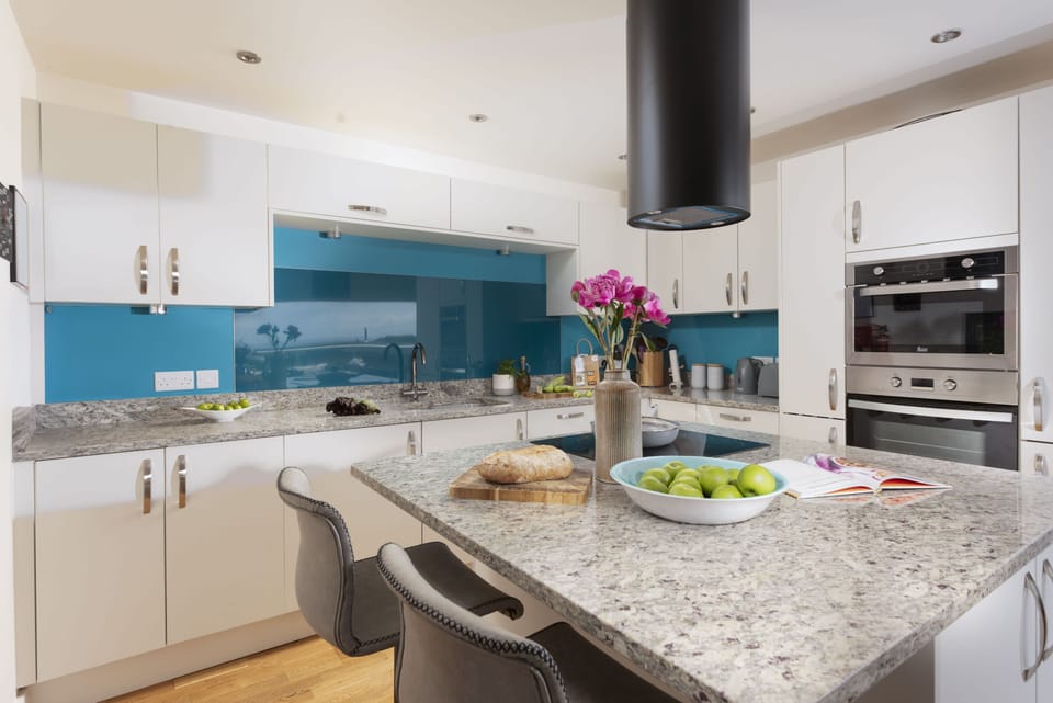 Triskel, St Agnes. Cook up a home cooked meal for friends and family