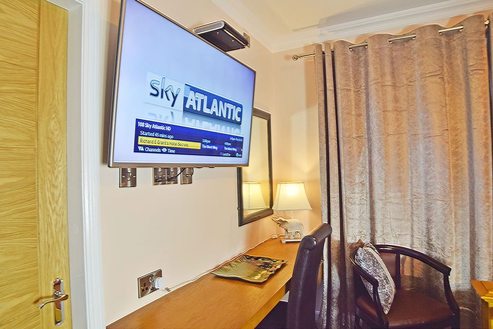 Premium bedding, in-room safe, desk, soundproofing