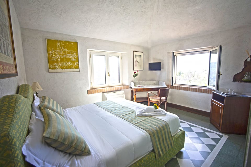 Double or Twin Room | In-room safe, desk, soundproofing, free WiFi